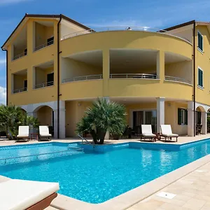 Oasa 1 Bed & Breakfast