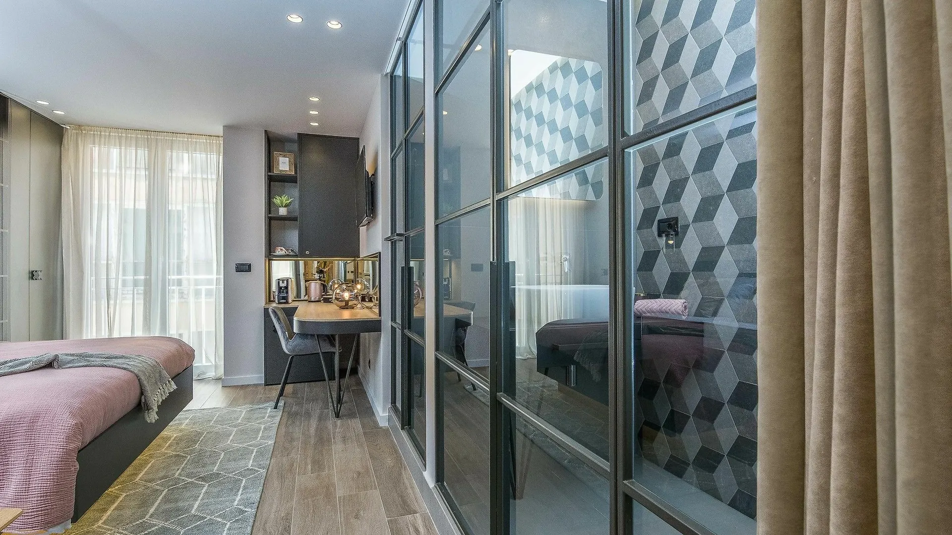 Apartments & Rooms Mareta Exclusive 4*, Zadar